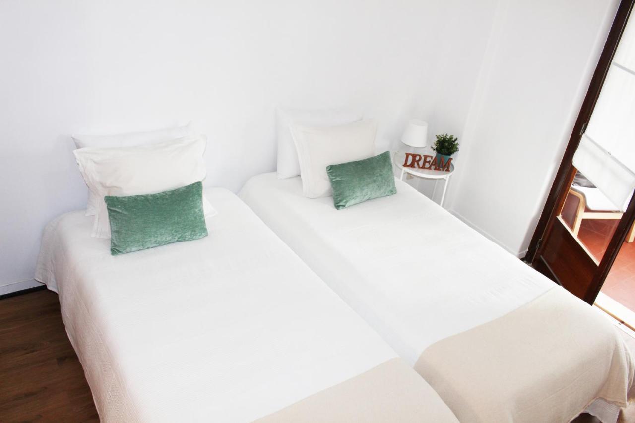 Rocha - Sunny & Cousy 2 Bedrooms In Campo De Ourique Apartamento *