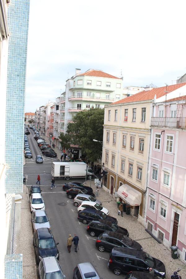 Rocha - Sunny & Cousy 2 Bedrooms In Campo De Ourique *